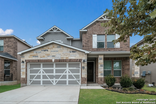 627 Anthem Ln, New Braunfels, Texas image 2