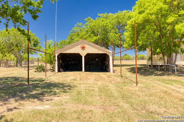 395 Dale Ln, Dale, Texas image 6
