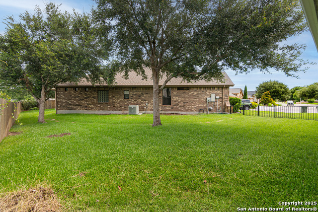608 Westberg, Seguin, Texas image 32