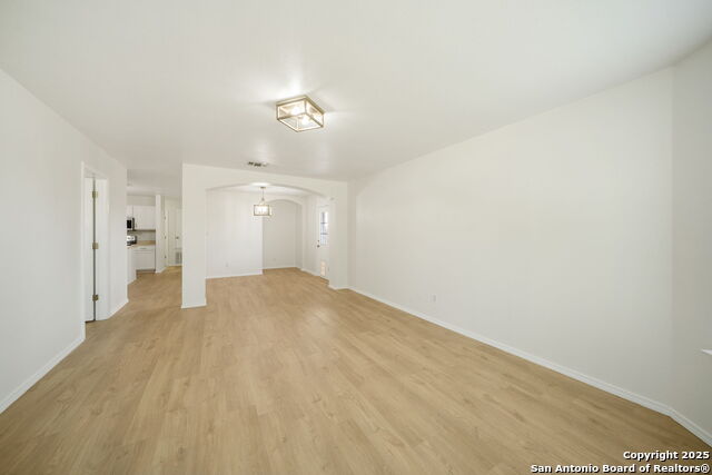 10603 Shaenpath, San Antonio, Texas image 5
