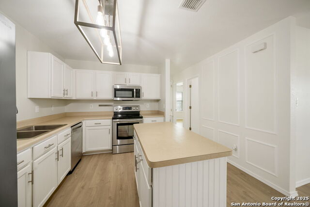 10603 Shaenpath, San Antonio, Texas image 9