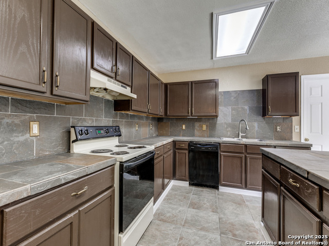 9511 Marshall Pt, San Antonio, Texas image 7