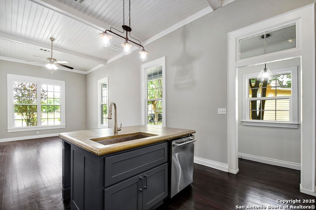 327 Barrera, San Antonio, Texas image 12