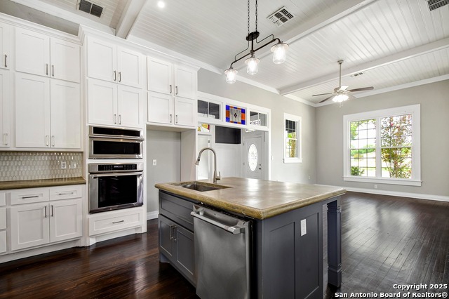 327 Barrera, San Antonio, Texas image 13