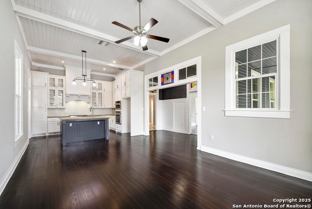 327 Barrera, San Antonio, Texas image 7