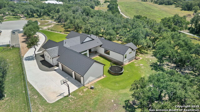 722 Post Oak Ridge, Bulverde, Texas image 3