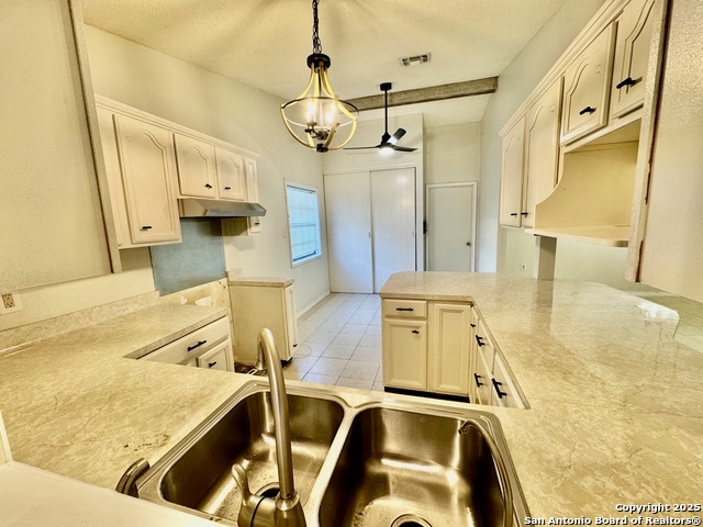 8006 Harper Valley St, Live Oak, Texas image 6