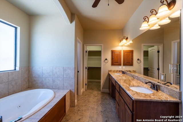 117 Abrego Run, Floresville, Texas image 24