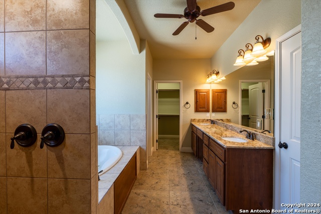 117 Abrego Run, Floresville, Texas image 27