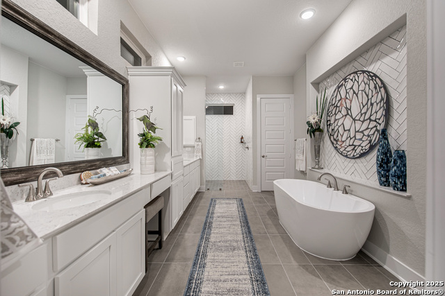 530 Poe Parkway, Castroville, Texas image 24