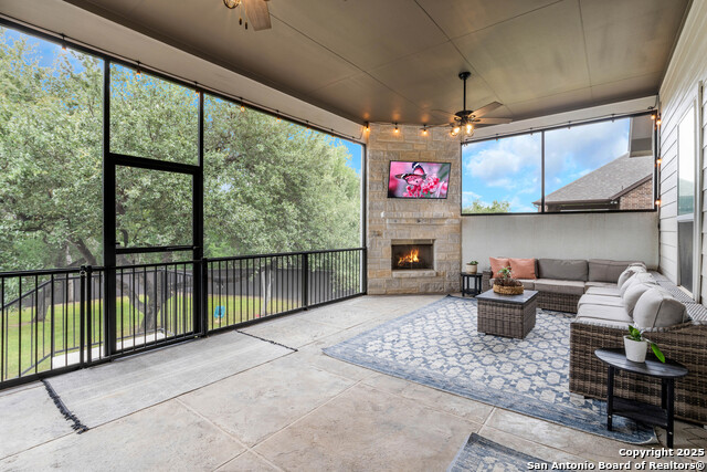571 Englewood, Castroville, Texas image 6