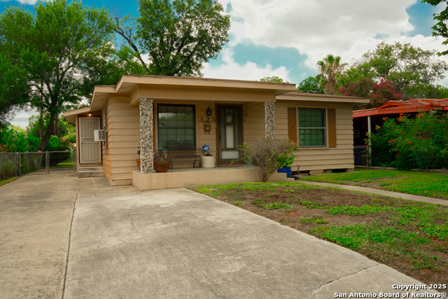 323 Pletz Dr, San Antonio, Texas image 4