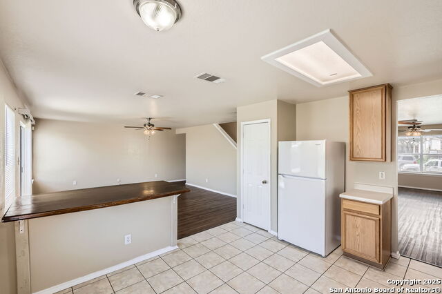 8859 Kestrel Oak, Converse, Texas image 9