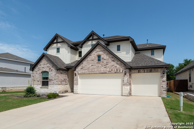 2143 Meadow Way, New Braunfels, Texas image 2