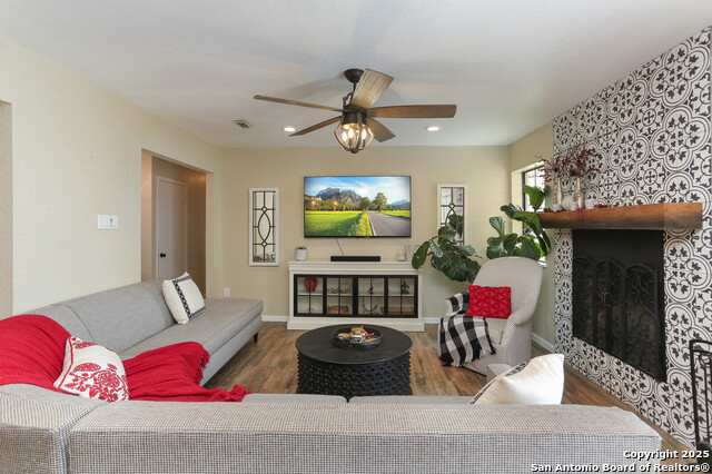 243 Eileen, Pleasanton, Texas image 9