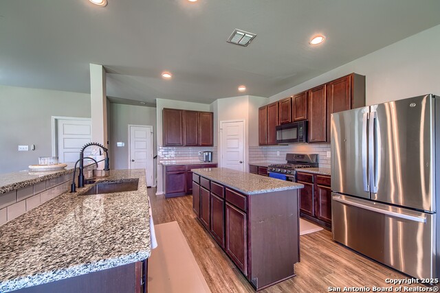 7421 Summer Blossom, Converse, Texas image 10