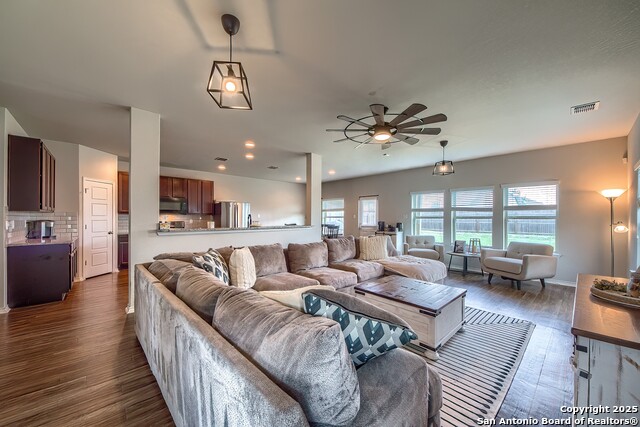 7421 Summer Blossom, Converse, Texas image 4