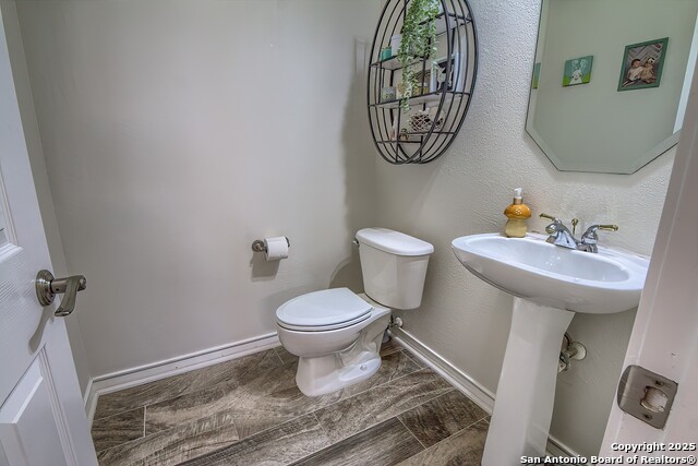 24106 Middle Fork, San Antonio, Texas image 11