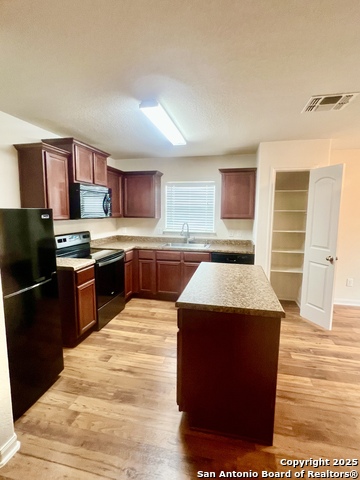 6122 Pleasant Mdw, San Antonio, Texas image 5