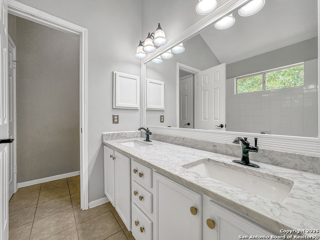 7 Lockspring, San Antonio, Texas image 10