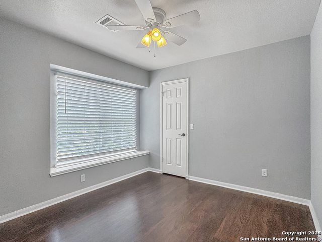 7 Lockspring, San Antonio, Texas image 12