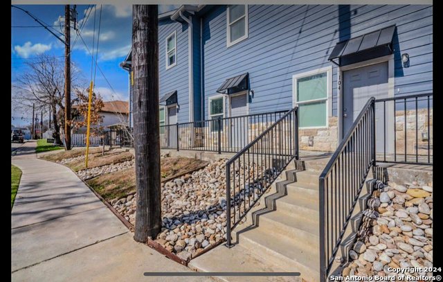 143 Lucas St #205, San Antonio TX 78209