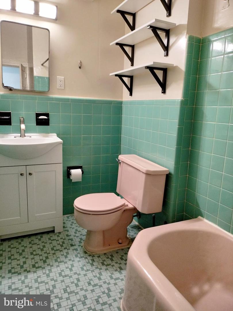 312 S 12th Street 2FF For Rent, PHILADELPHIA, PA 19107 Home ByOwner