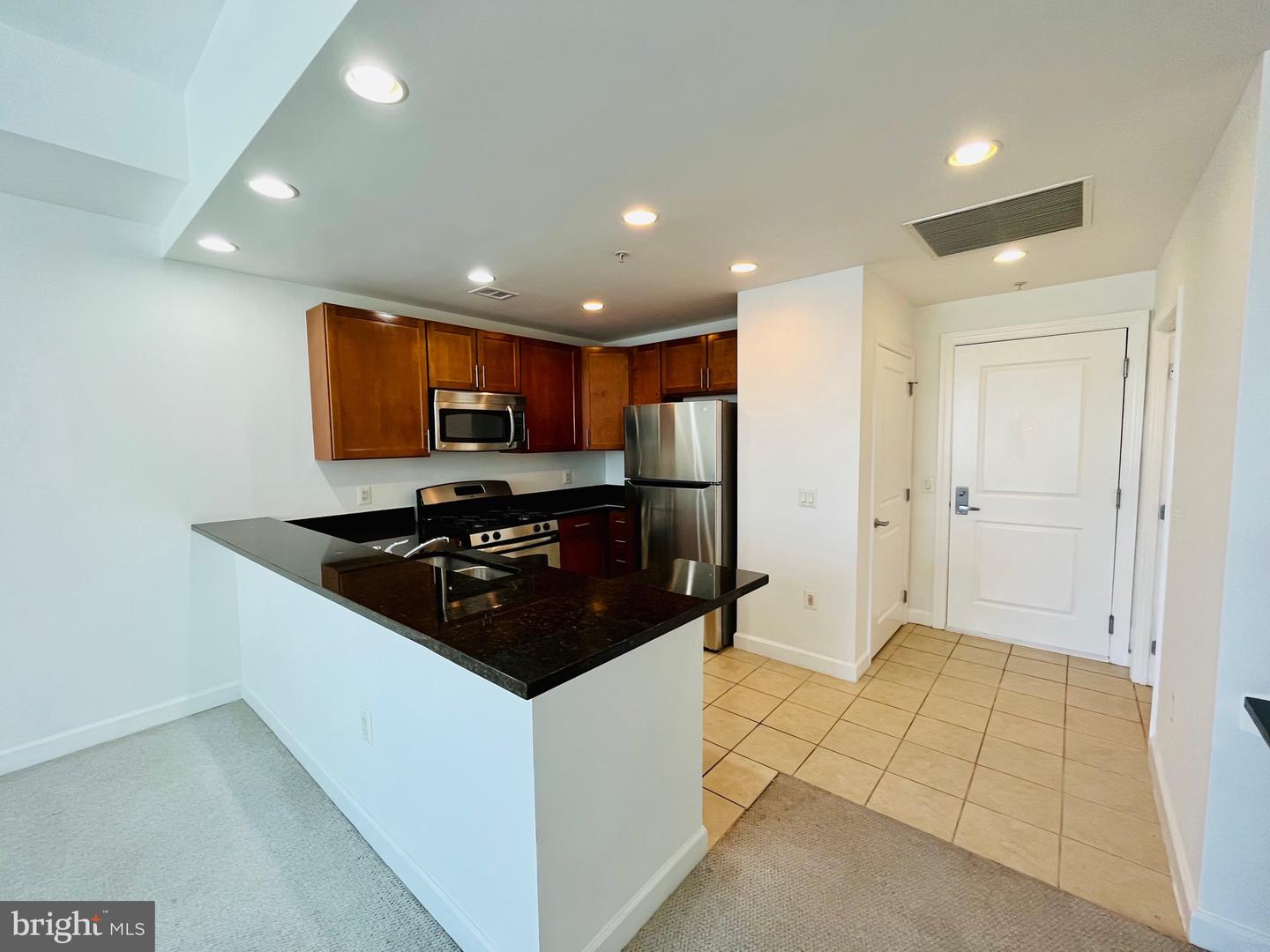 8191 Strawberry Lane 224S For Rent, FALLS CHURCH, VA 22042 Home ByOwner