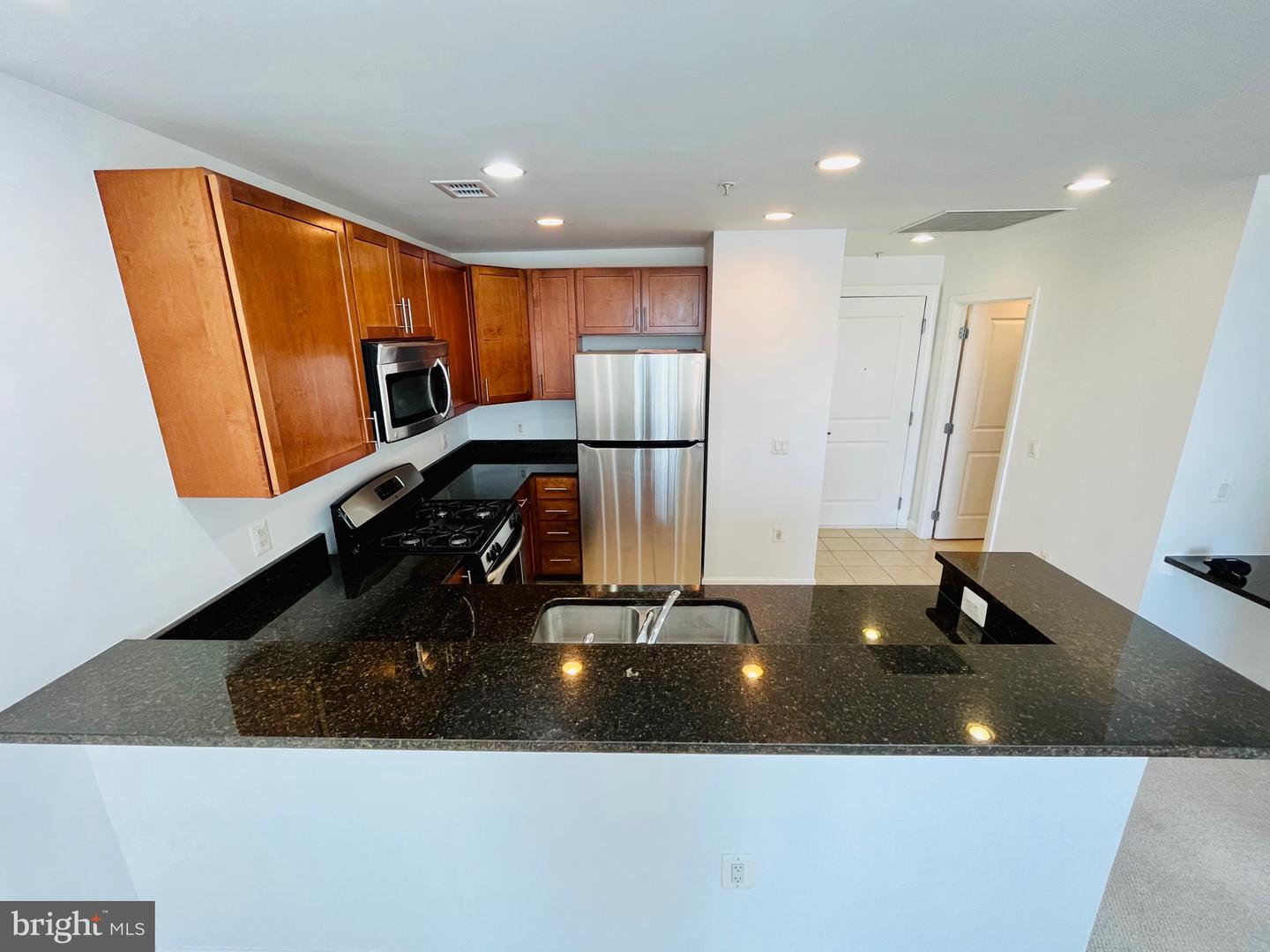 8191 Strawberry Lane 224S For Rent, FALLS CHURCH, VA 22042 Home ByOwner