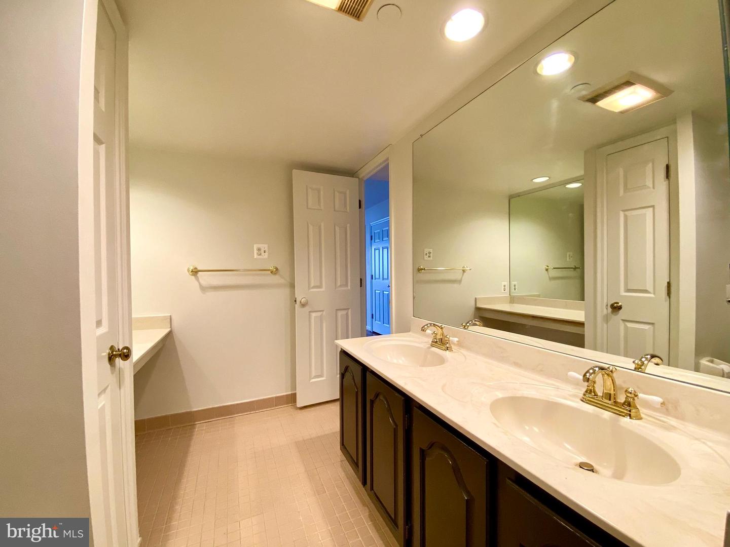 1301 N Courthouse Road N N 910 For Rent, ARLINGTON, VA 22201 Home ByOwner