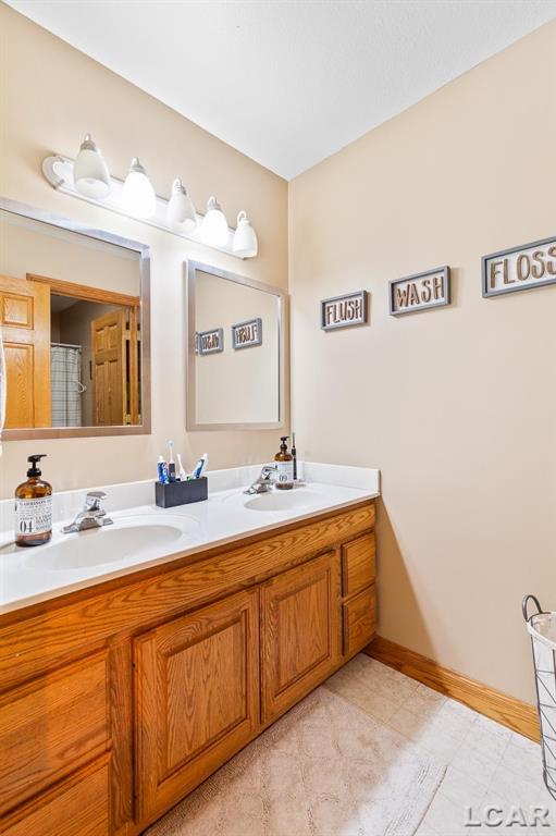 12455 Silver Creek Lane For Sale, Morenci, MI 49256 Home ByOwner