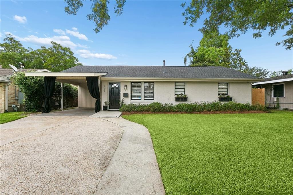 Homes For Sale - 139 W Henfer Street<br/> River Ridge, LA 70123