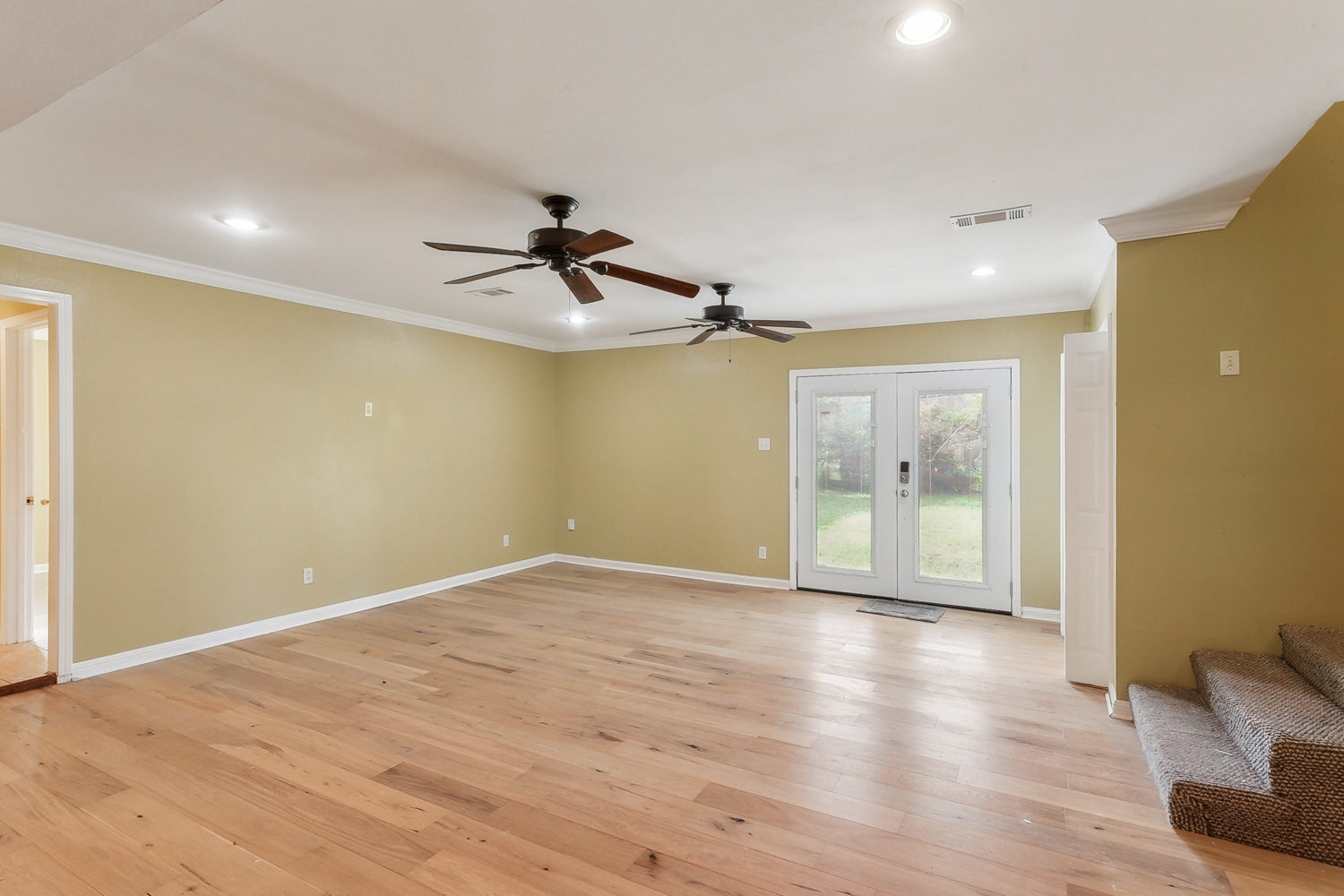 213 Rhodes Avenue, New Orleans, Louisiana image 2