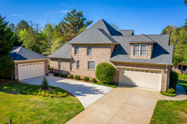 2600 Dog Leg Ln, Seneca, South Carolina image 1