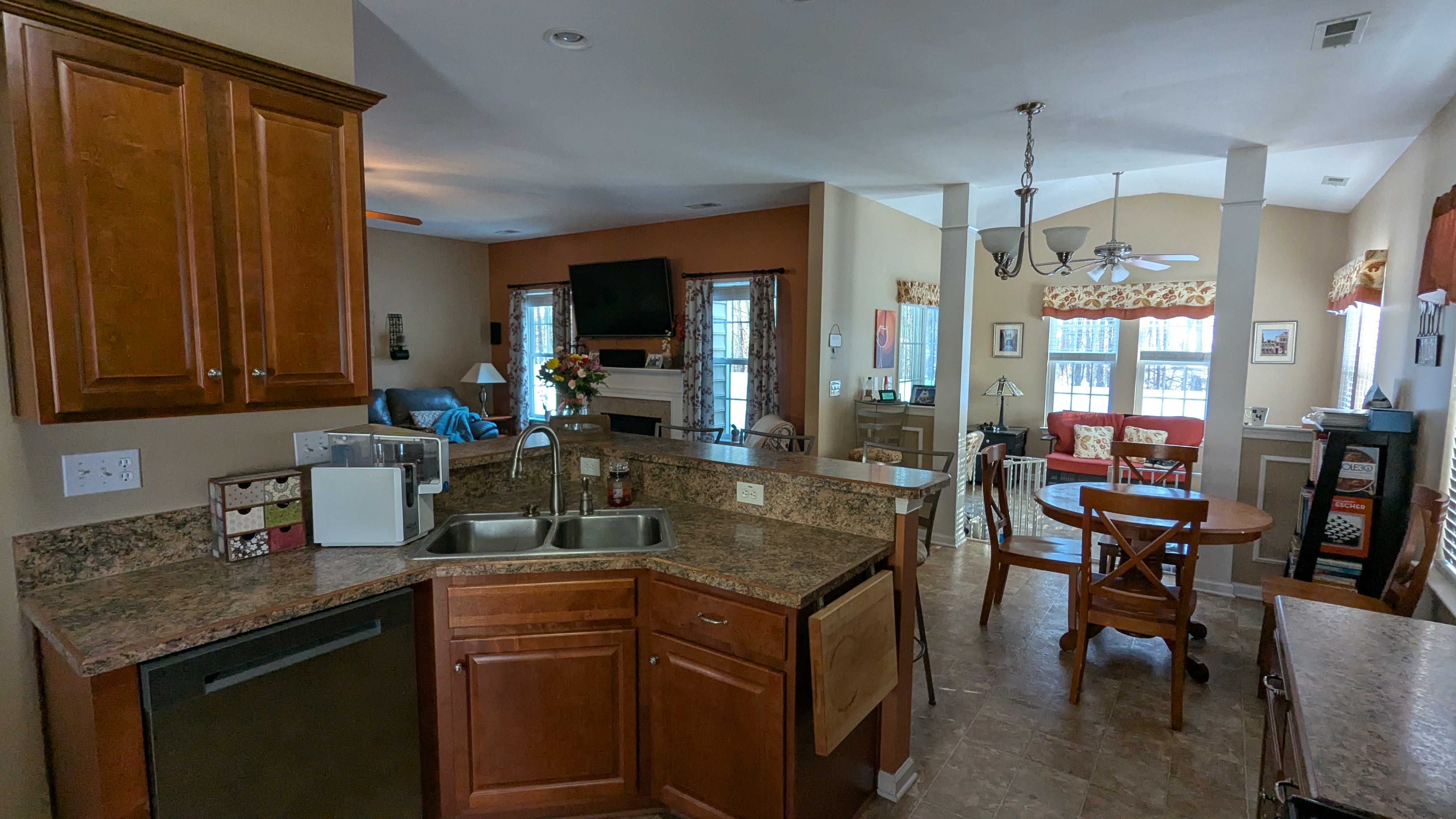 714 Creekwood Drive, Chesapeake, Virginia image 17
