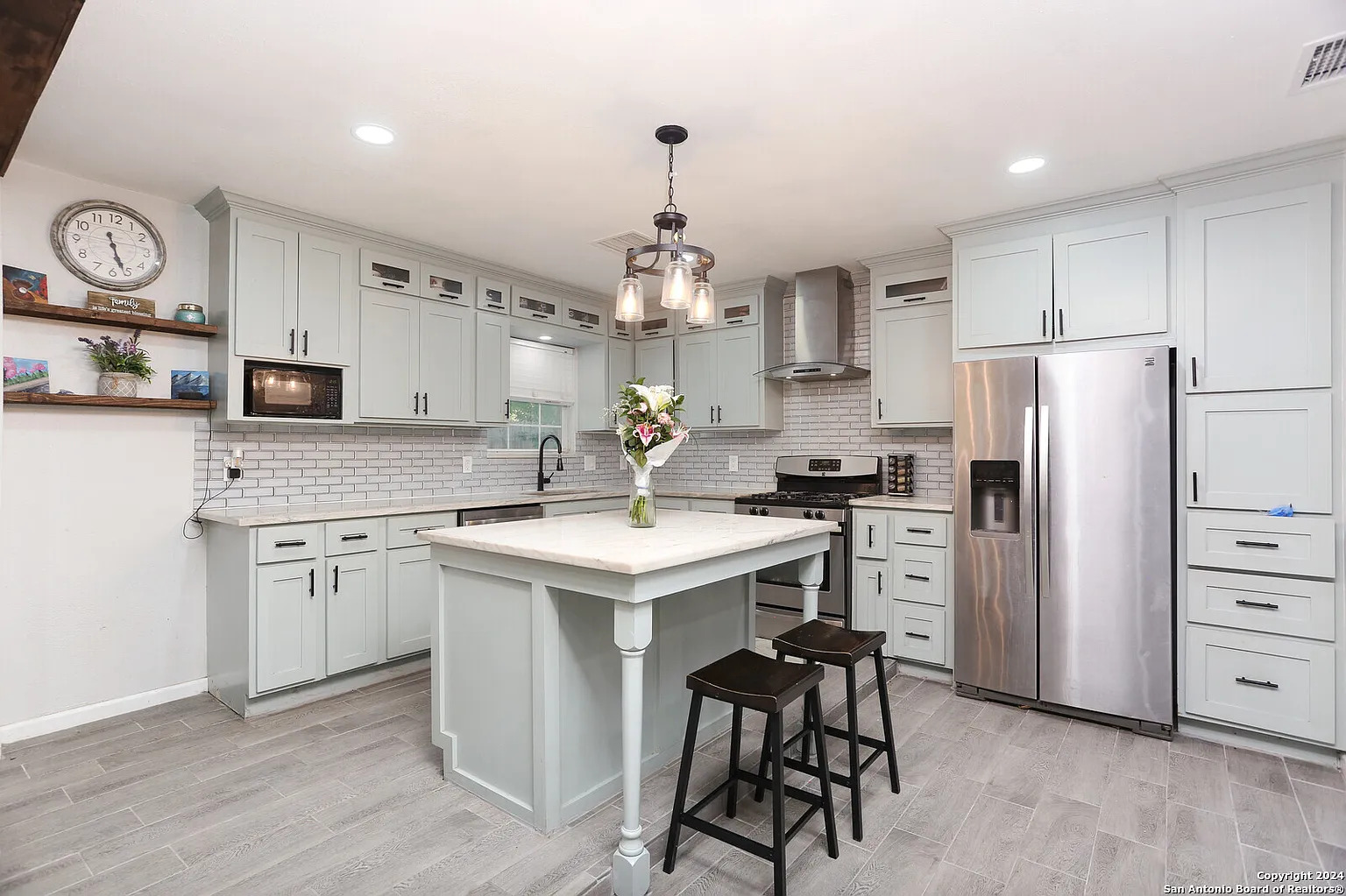 219 Royal Drive, Converse, Texas image 3