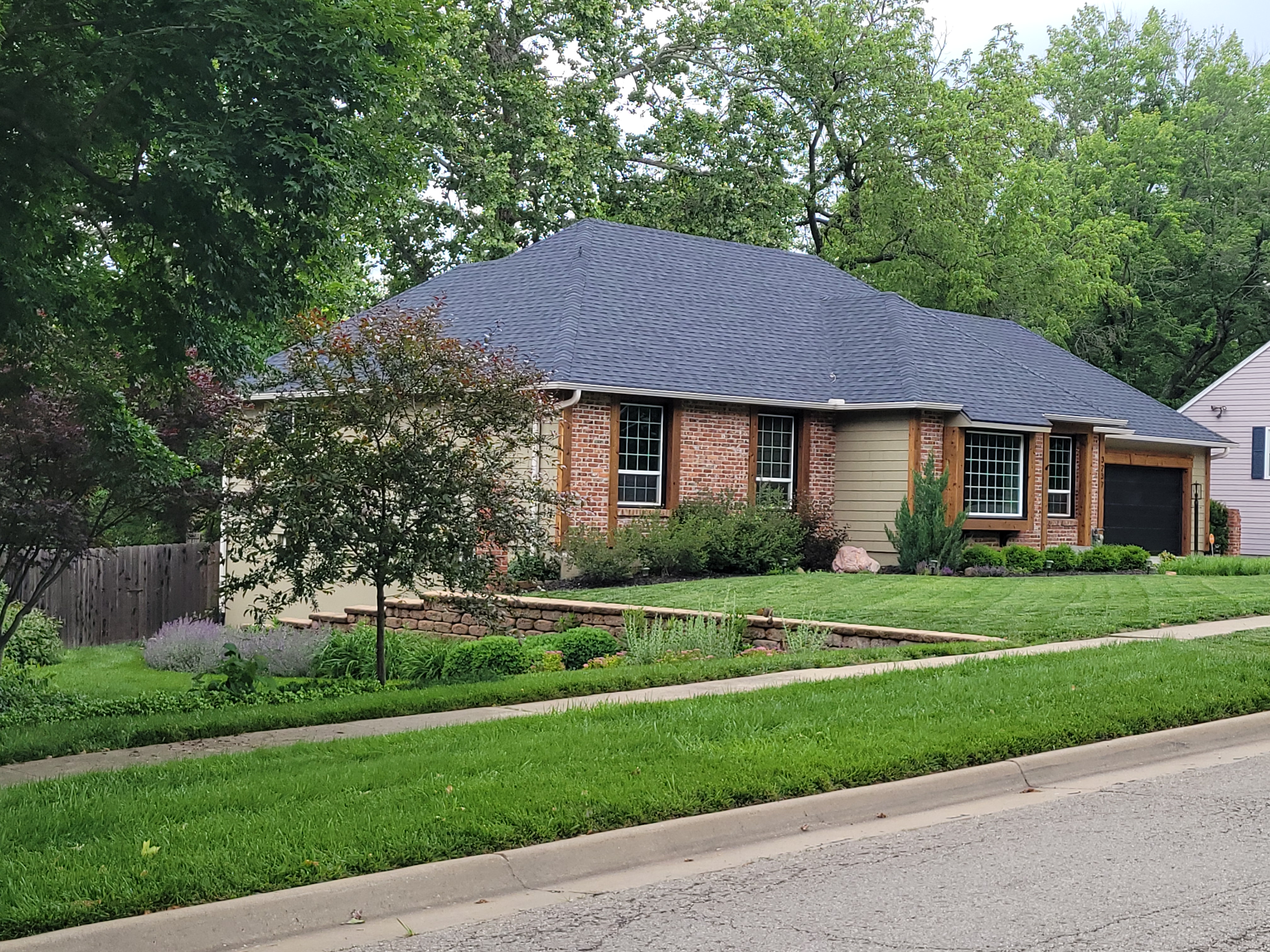 3237 SW MacVicar, Topeka, Kansas image 3