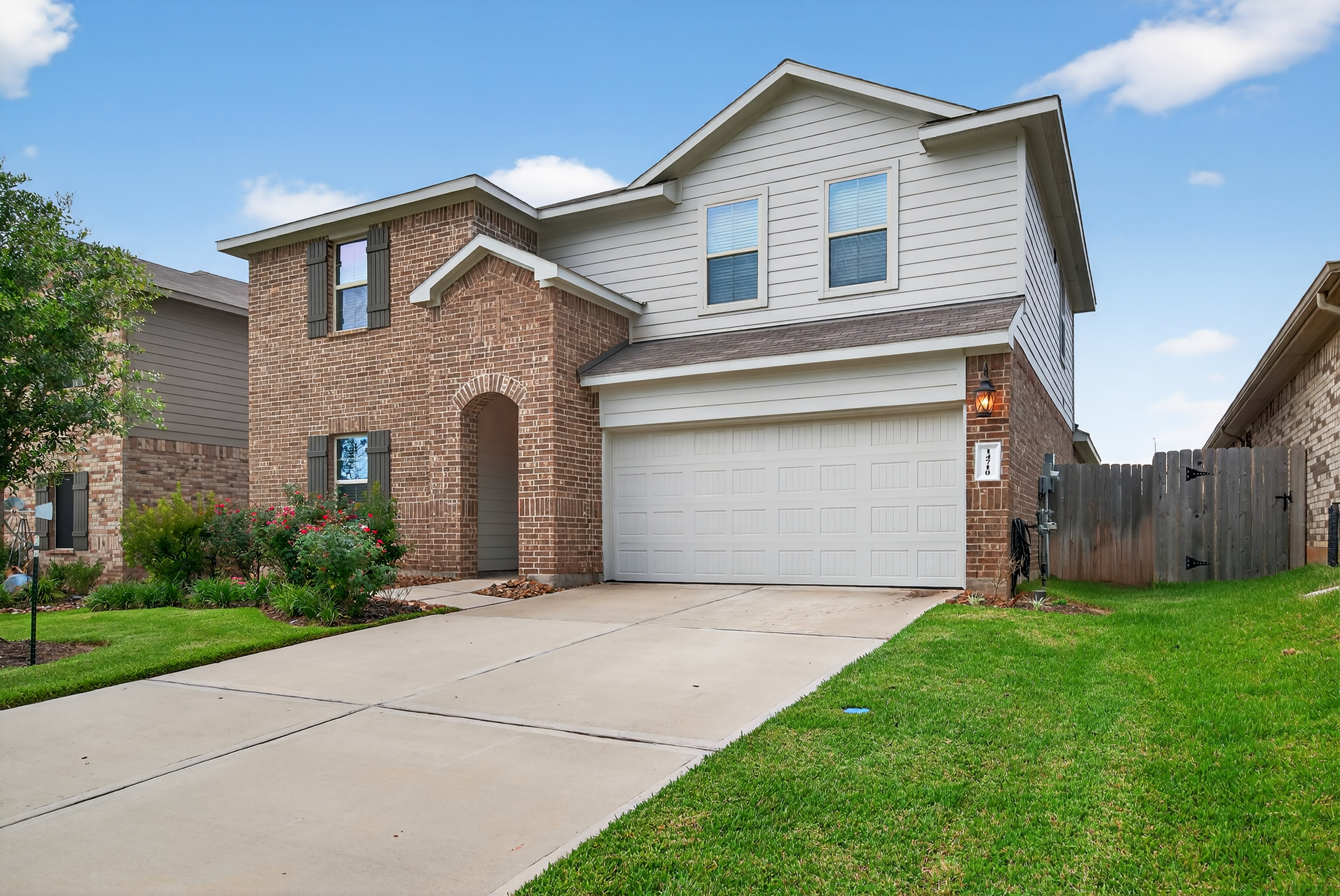 14710 Blackbrush Manor, Magnolia, Texas image 1