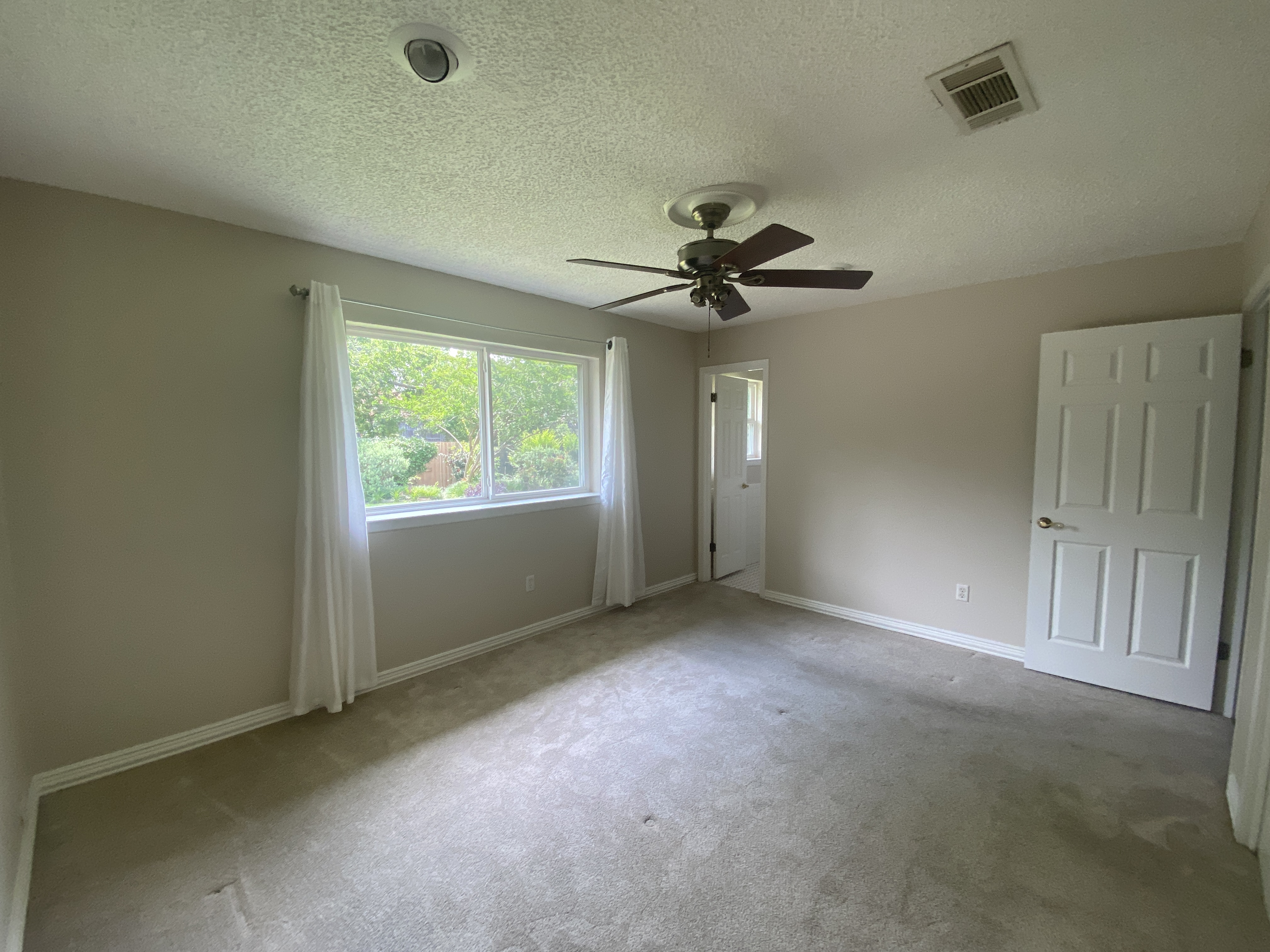 2225 Shady Brook Drive, Bedford, Texas image 18