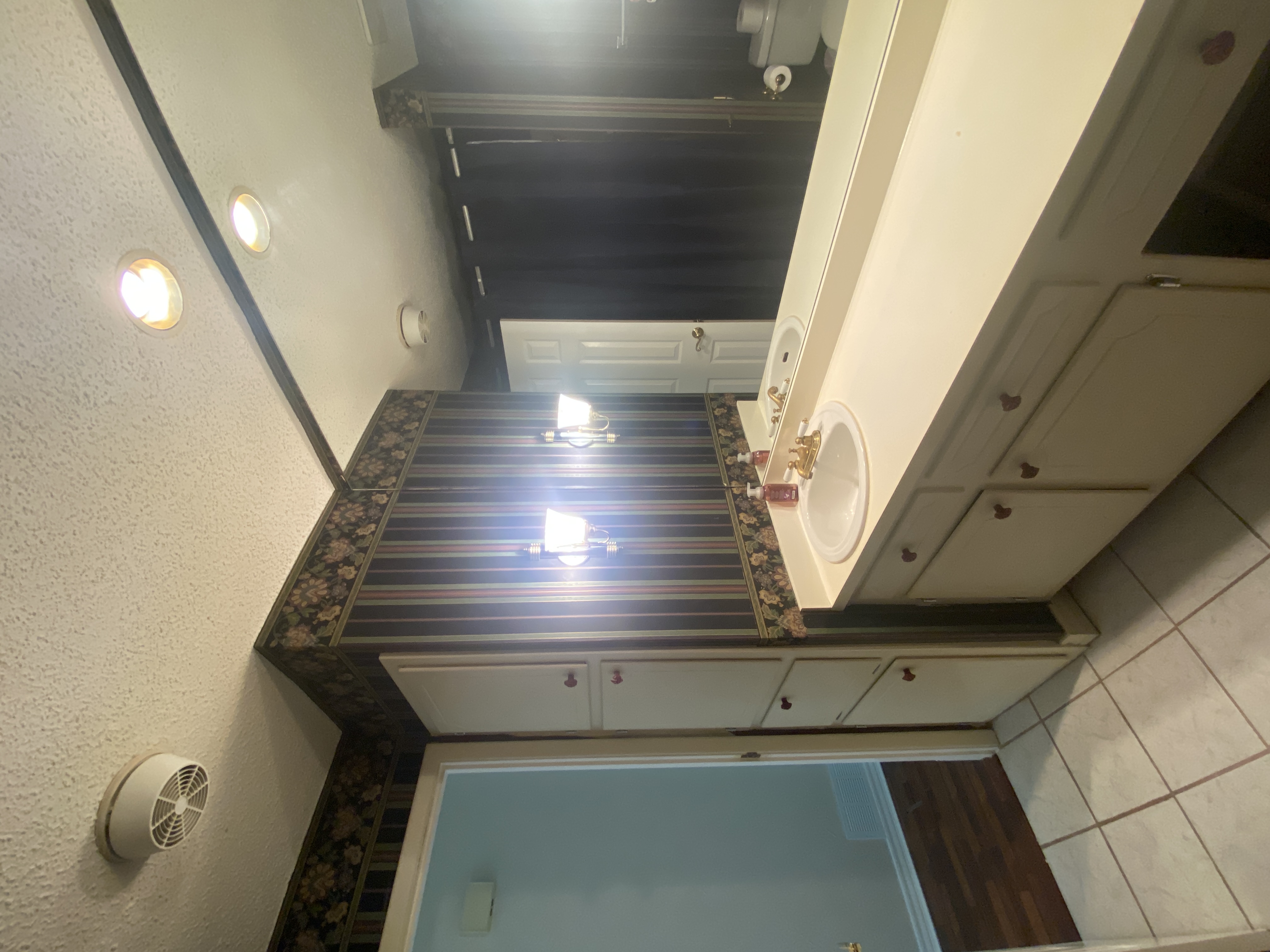 2225 Shady Brook Drive, Bedford, Texas image 32