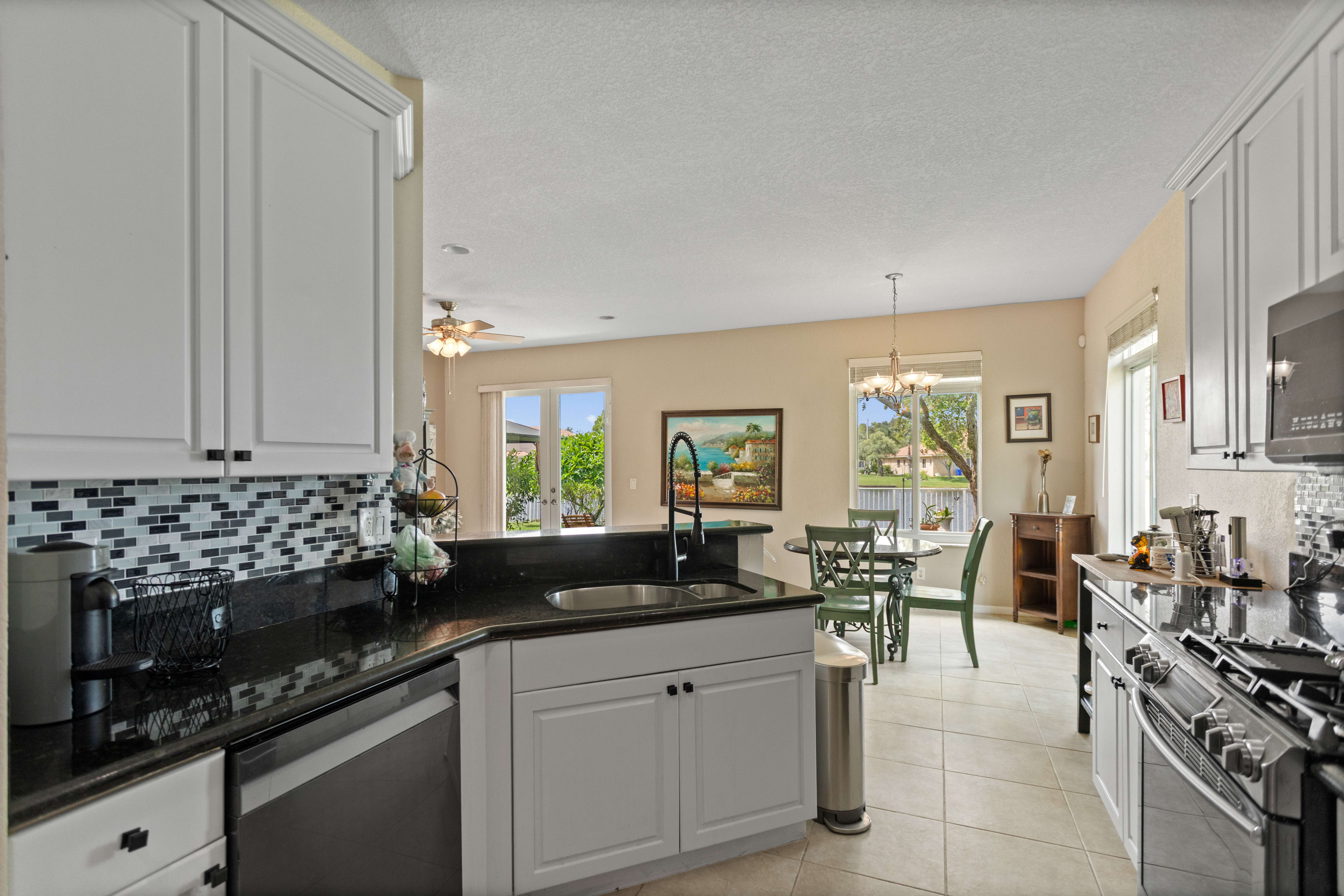 19311 Southwest 61st Street, Fort Lauderdale, Florida image 13