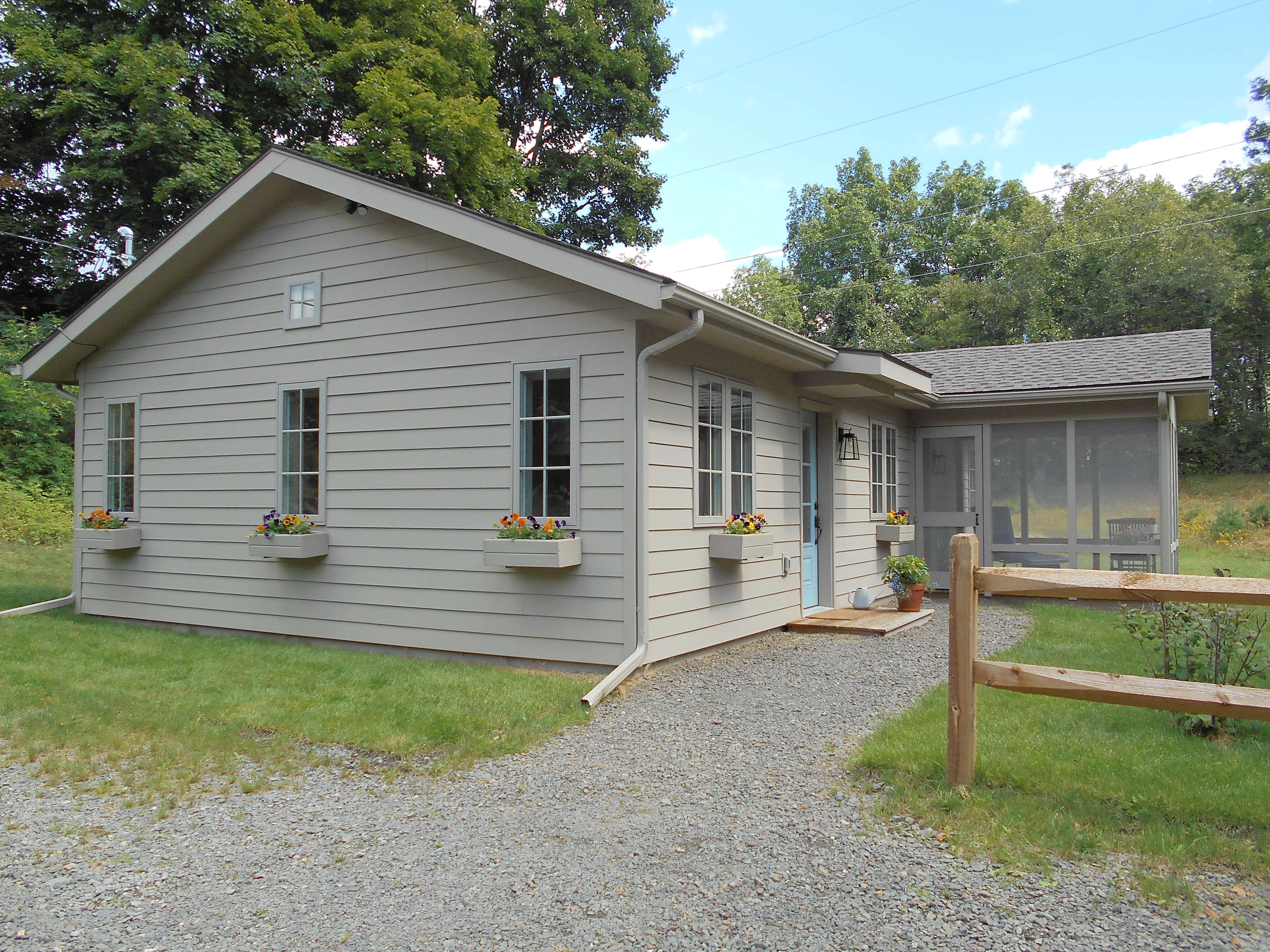 555 Mountain View Avenue, Hurley, New York image 2