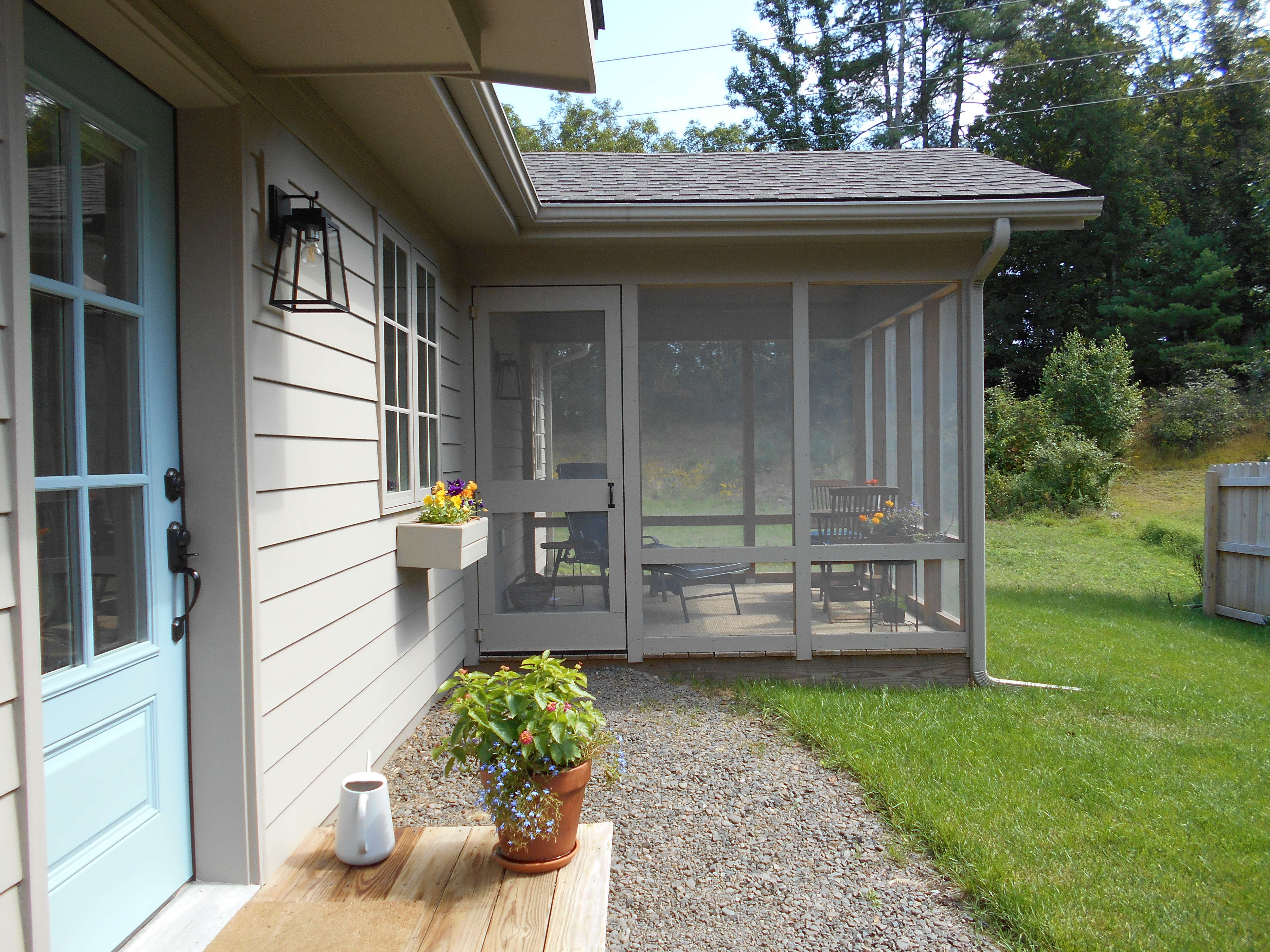 555 Mountain View Avenue, Hurley, New York image 3