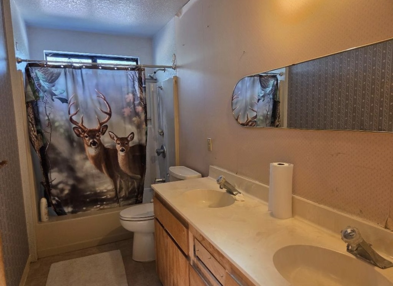 14571 Brown Ln , Burson, California image 9
