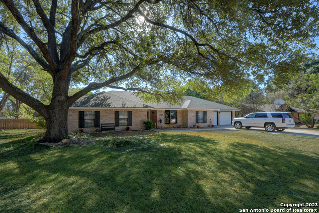 Homes For Sale - 1229 Rapids Rd<br/> New Braunfels, TX 78130